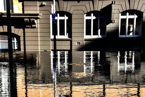 L’impatto del rischio di alluvione sulla ricchezza immobiliare in Italia